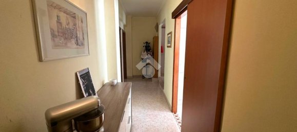 4 rooms Apartment in Foggia, Italy No. 24437 10