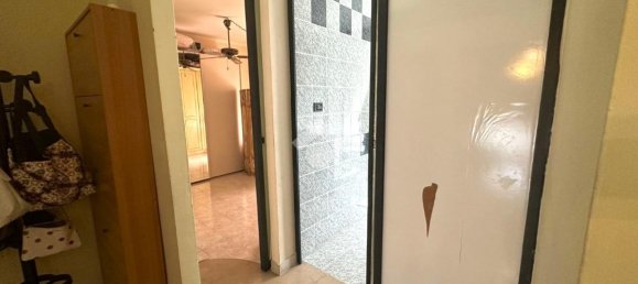 4 rooms Apartment in Foggia, Italy No. 24437 12