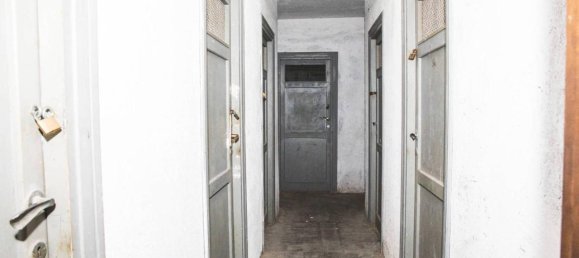 Пентхаус с 5 комнатами в Тарквиния, Италия № 19912 88