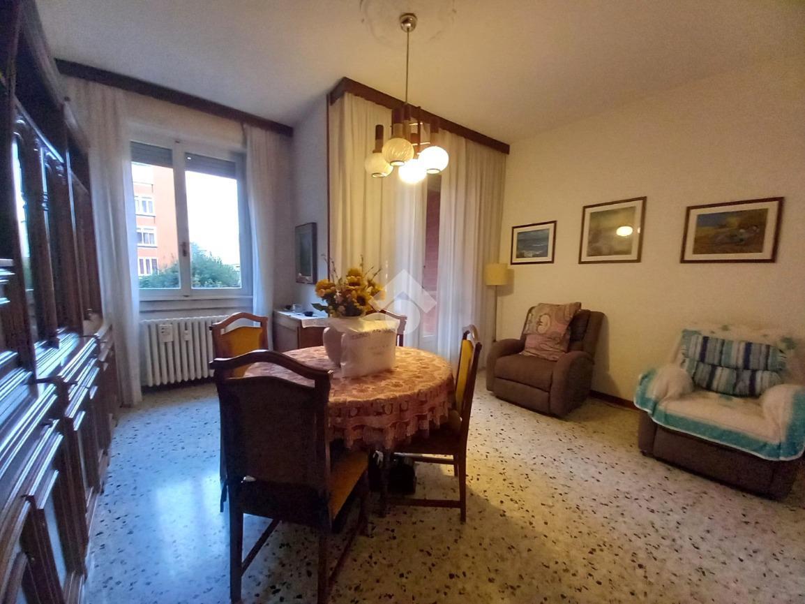 Apartamento de 4 divisões em Monza, Italy N.º 126558
