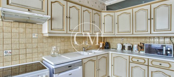 Квартира с 4 спальнями в Версаль, Франция № 164233 14