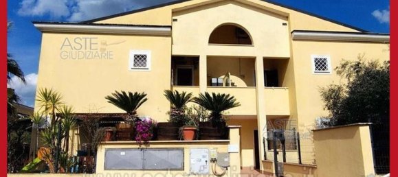 5 bedrooms Apartment in Rome, Italy No. 330832 22