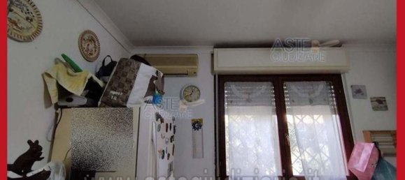 5 bedrooms Apartment in Rome, Italy No. 330832 31
