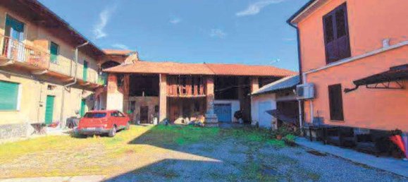 5 bedrooms Apartment in Bareggio, Italy No. 218987 7