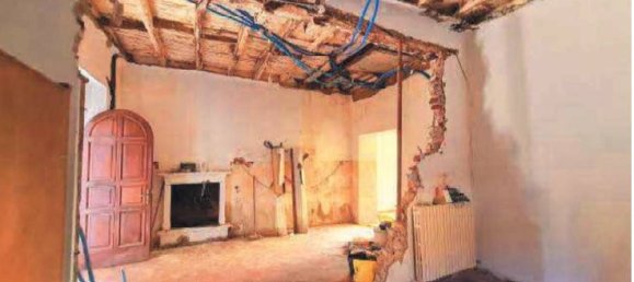 5 bedrooms Apartment in Bareggio, Italy No. 218987 3