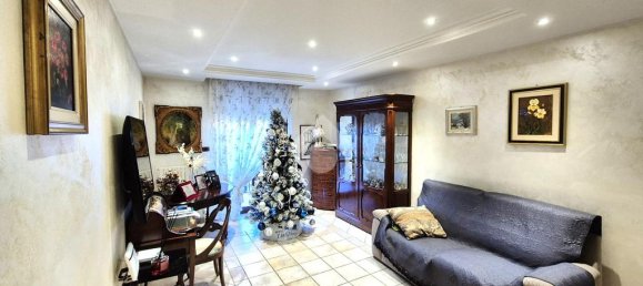 2 bedrooms Apartment in Foggia, Italy No. 141484 4