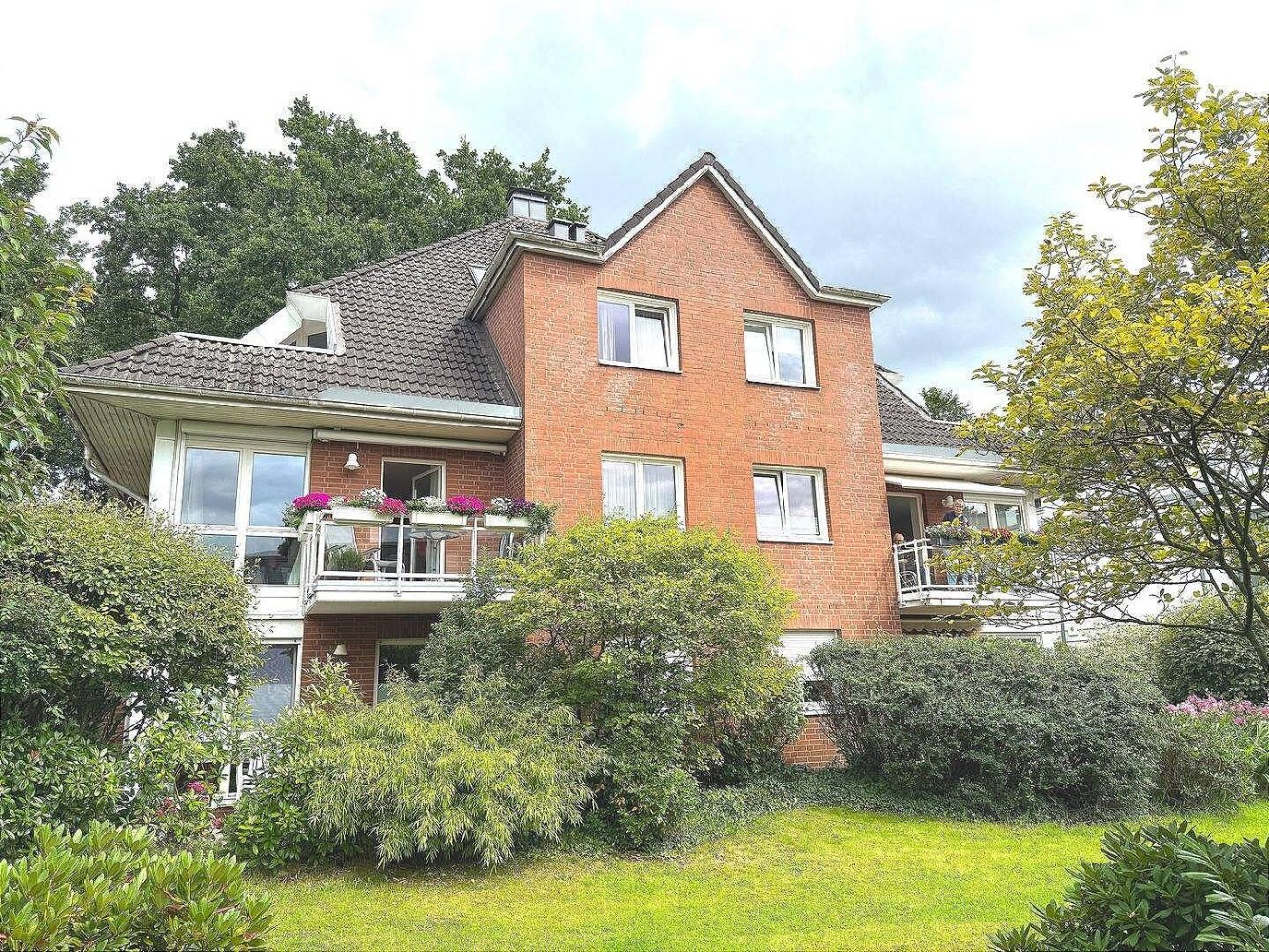 3 rooms Apartment in Altona, Germany No. 265330