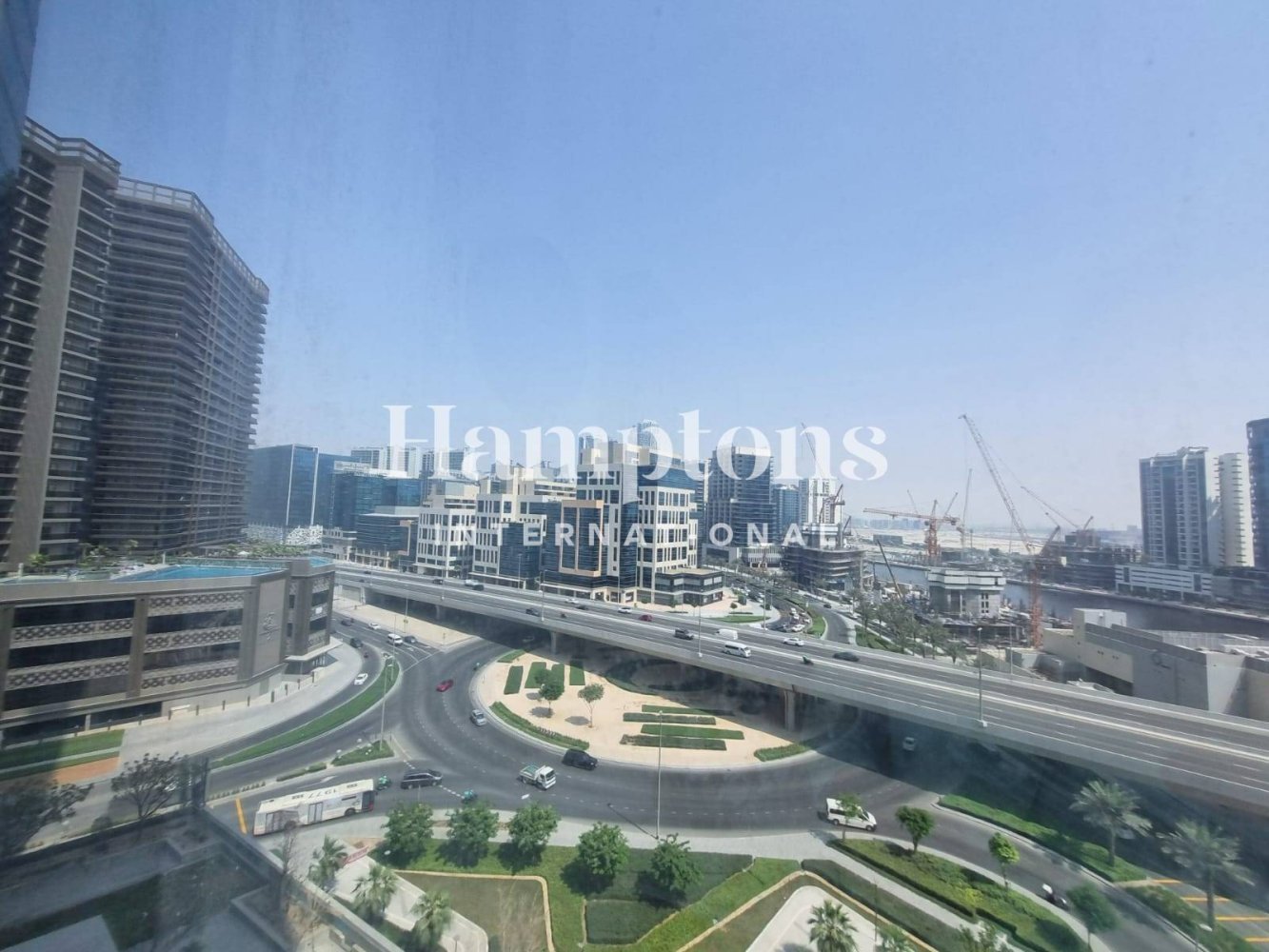 Oficina en Business Bay, UAE 77.01658700 m² No. 122151