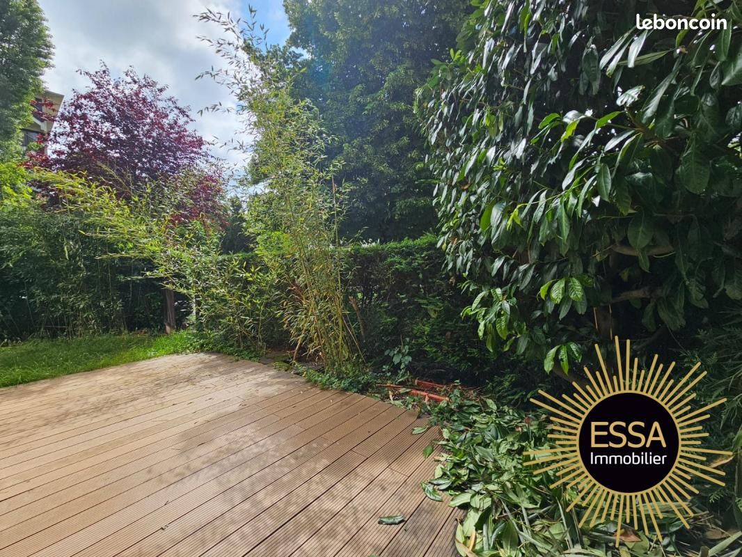 3 bedrooms Apartment in Yvelines, France No. 327155