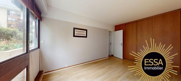3 bedrooms Apartment in Yvelines, France No. 327155 8
