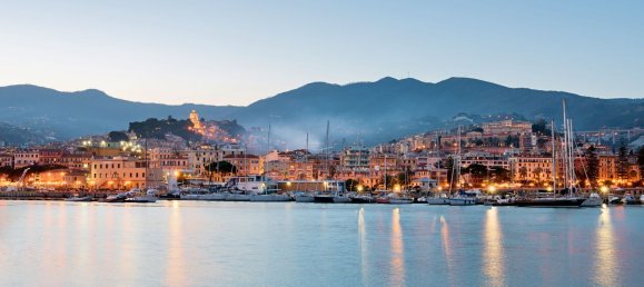 Apartamento de 2 habitaciónes en Sanremo, Italy No. 265723 15