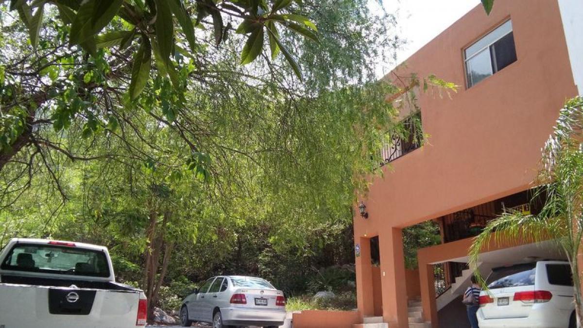 4 bedrooms House in Nuevo Leon, Mexico No. 154868