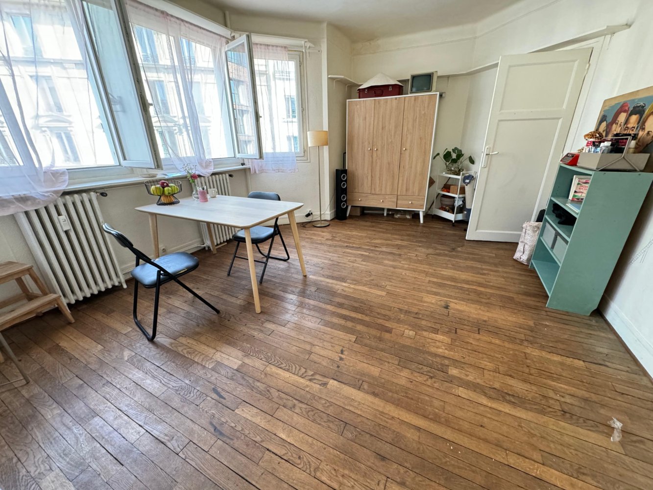 1 bedroom Apartment in Paris, France No. 187187