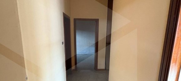 4 bedrooms Apartment in Frattamaggiore, Italy No. 23942 9