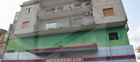 4 bedrooms Apartment in Frattamaggiore, Italy No. 23942 6