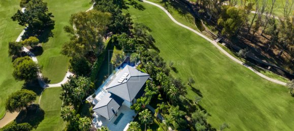 5 bedrooms Villa in Marbella, Spain No. 111125 12