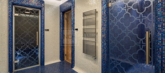 5 bedrooms Villa in Marbella, Spain No. 111125 5