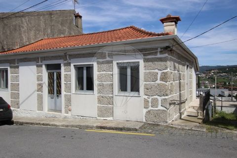 Вилла с 3 спальнями в Гимарайнш, Португалия № 190063