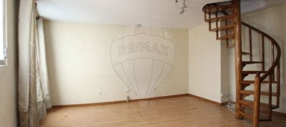 Вилла с 3 спальнями в Гимарайнш, Португалия № 190063 13