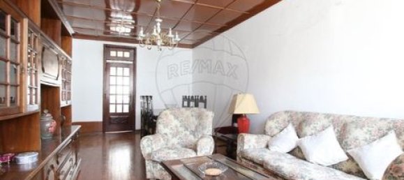 Вилла с 3 спальнями в Гимарайнш, Португалия № 190063 6