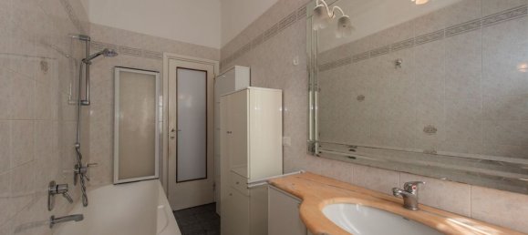 Квартира с 3 комнатами в Варесе, Италия № 334207 13