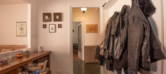 Квартира с 3 комнатами в Варесе, Италия № 334207 2