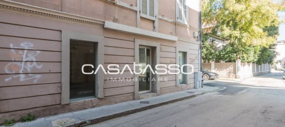 Imóvel comercial de 1 divisão em Civitanova Marche, Italy N.º 344522 16