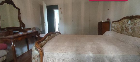 3 bedrooms House in Dissay, France No. 300952 7