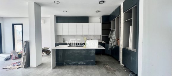 Casa de 4 dormitorios en Lagoa, Portugal No. 28481 10