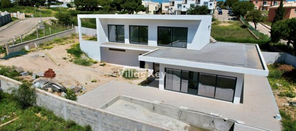 Casa de 4 dormitorios en Lagoa, Portugal No. 28481 5