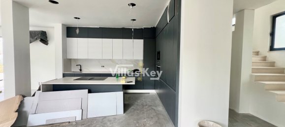 Casa de 4 dormitorios en Lagoa, Portugal No. 28481 32