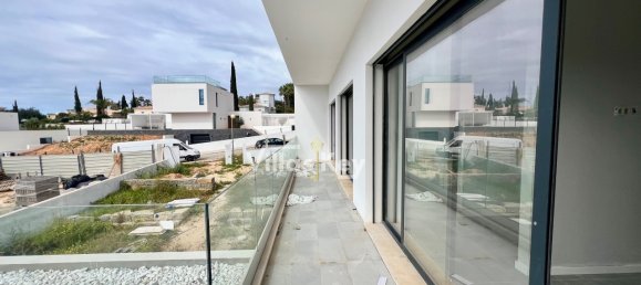 Casa de 4 dormitorios en Lagoa, Portugal No. 28481 38