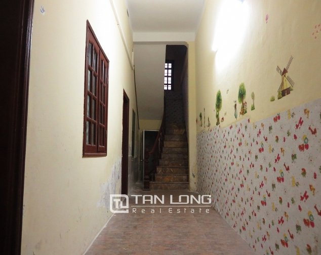 280m² House in Ba Dinh, Vietnam No. 3057