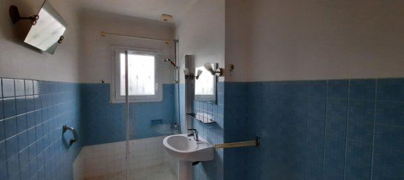 4 bedrooms House in Gorges, France No. 99379 9