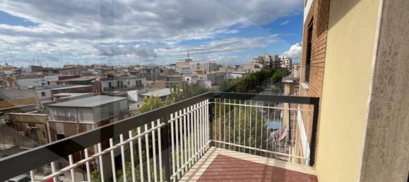 Apartamento de 3 habitaciónes en Cerignola, Italy No. 18436 4