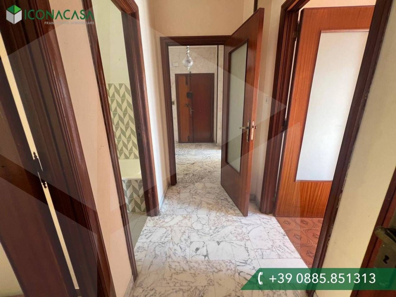 Apartamento de 3 habitaciónes en Cerignola, Italy No. 18436