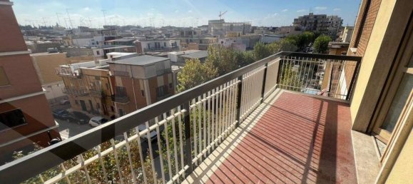 Apartamento de 3 habitaciónes en Cerignola, Italy No. 18436 6