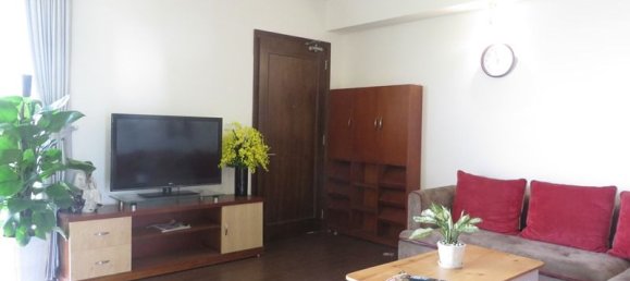 Apartamento de 2 dormitorios en Long Bien, Vietnam No. 4269 2