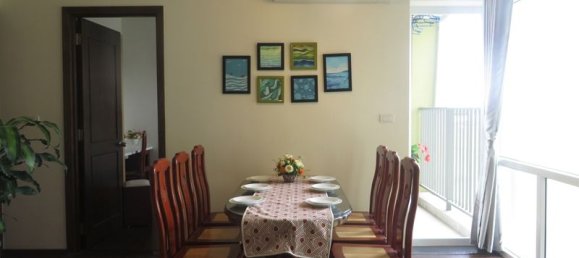 Apartamento de 2 dormitorios en Long Bien, Vietnam No. 4269 3