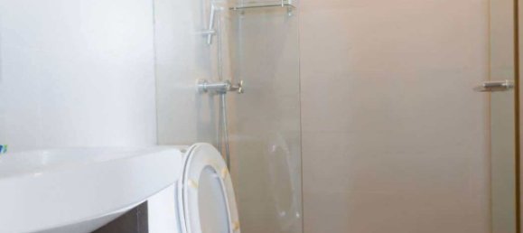 Кондоминиум  с 3 спальнями в Кхлонг Сан, Таиланд № 69695 9