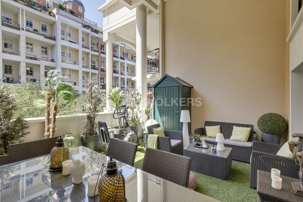 4 bedrooms Duplex in Courbevoie, France No. 348833