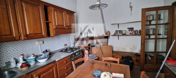 9 rooms House in Lucca, Italy No. 30867 8