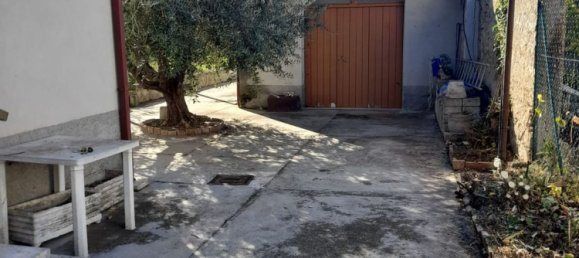 4 rooms Villa in Torre de' Passeri, Italy No. 298027 8