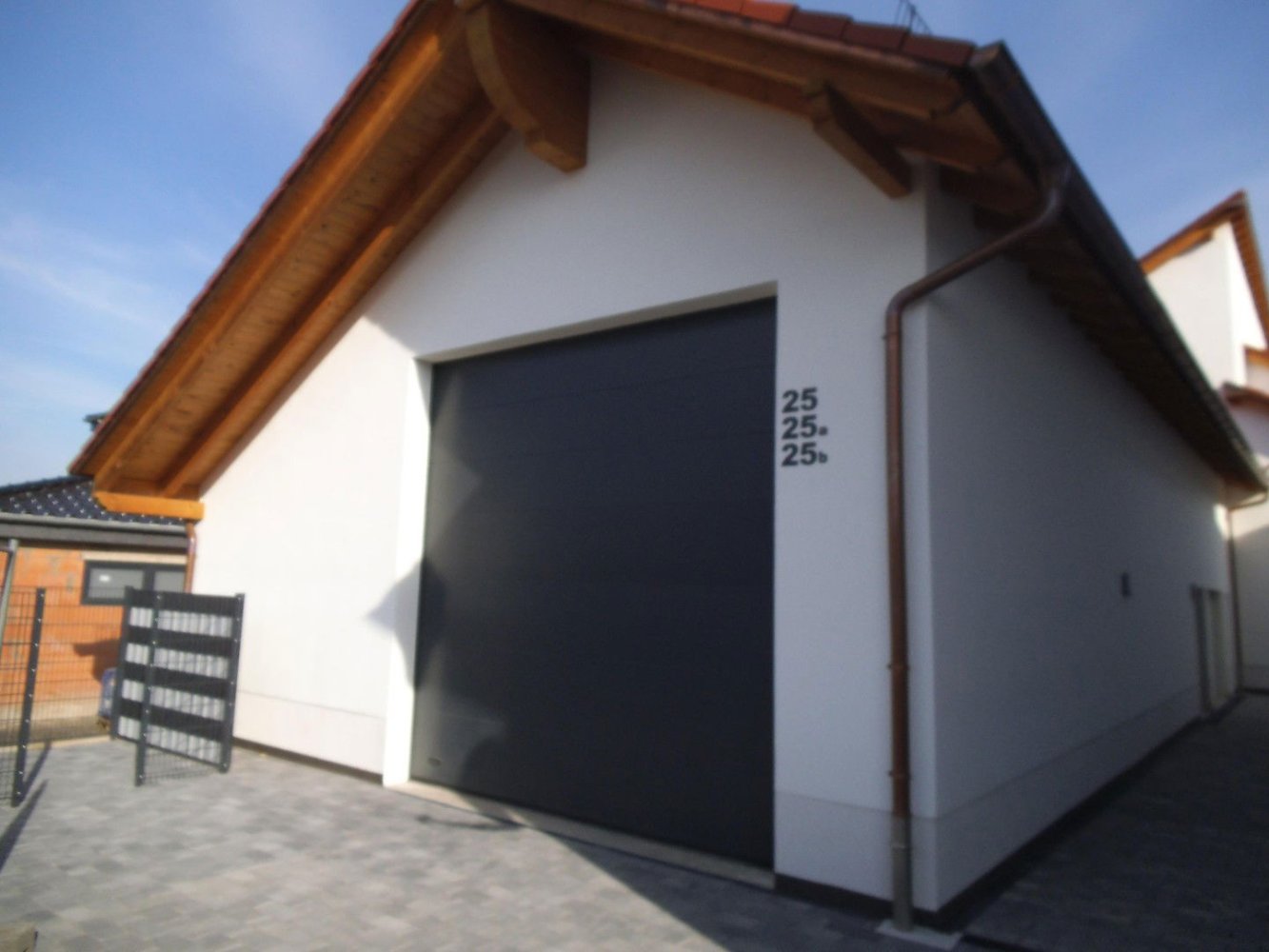 Таунхаус с 18 комнатами в Доннерсберг, Германия № 236772