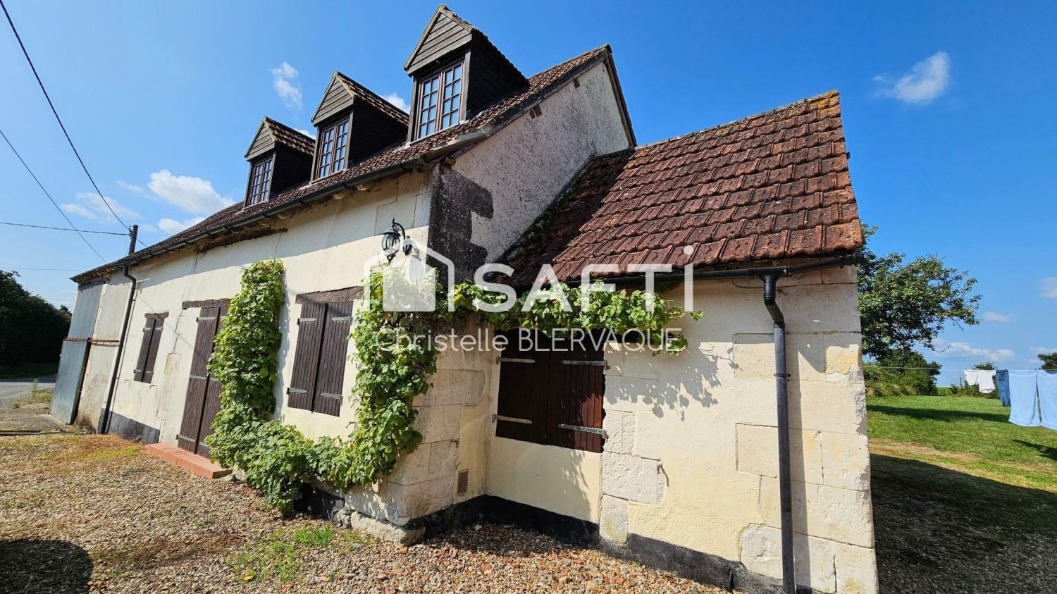 6 Schlafzimmer Haus in Charnizay, France, Nr. 302725