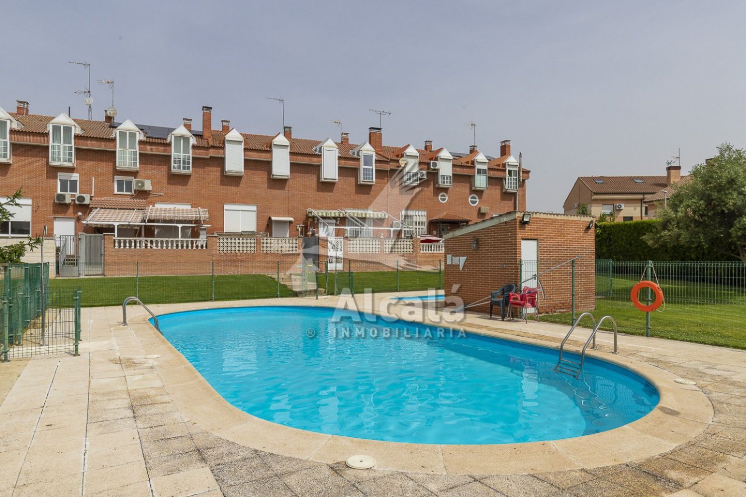 4 غرف نوم تاون هاوس في Meco, Spain رقم 282892