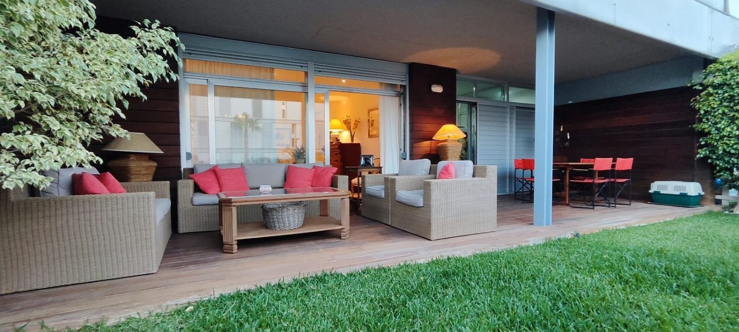 Квартира с 3 спальнями в Манильва, Испания № 147002