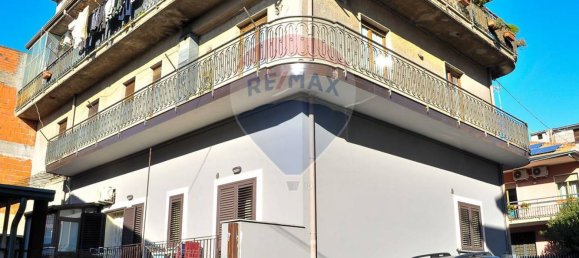 4 bedrooms Apartment in Belpasso, Italy No. 138565 3