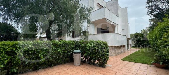 3 bedrooms Villa in Bari, Italy No. 198723 46