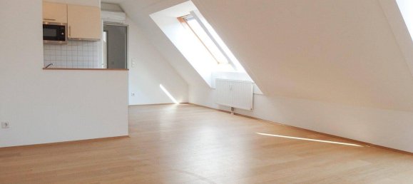 Bureau à Rudolfsheim-Funfhaus, Austria 84m² No. 214471 2